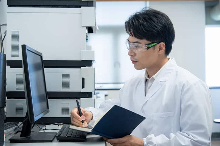 An HPLC data audit in a pharmaceutical lab